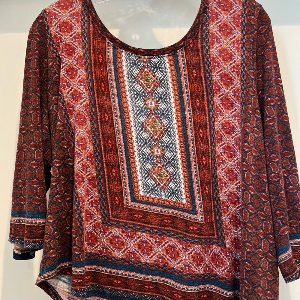 Farmer’s Market by ONE WORLD Boho Red and Blue Patterned Blouse